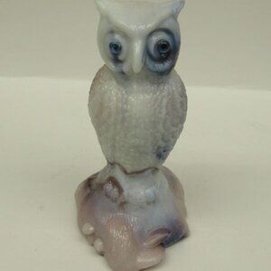 Westmoreland Glass Purple Slag 5 1/2 Inch POUND OWL, Blue Glass Eyes